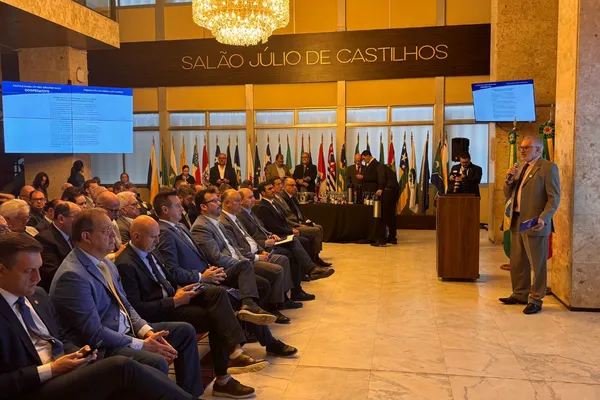 Sistema Ocergs e Frencoop apresentam agenda institucional do cooperativismo gaúcho na ALRS