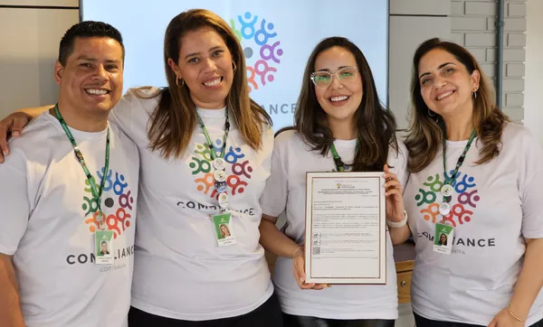 Cootravipa recebe o Certificado de Programa de Integridade da Controladoria Geral do Município