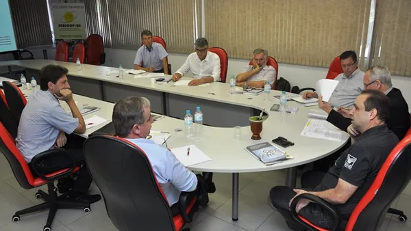 Câmara Temática do Leite da Ocergs recebeu o presidente da Fetag/RS