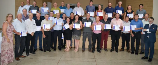 Languiru forma líderes e sucessores de propriedades rurais e da cooperativa