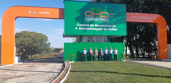Central de recebimento e armazenagem de grãos Coopatrigo inicia operação