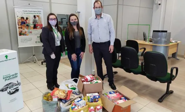 Sicredi Integração RS/MG repassa arrecadações do Cine Drive-in Cooperação em Sério ao CRAS