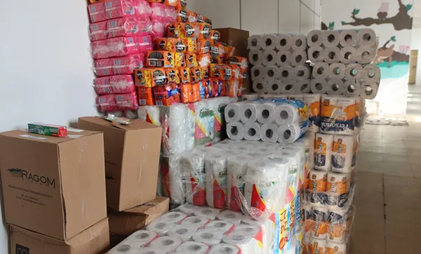 Cootravipa entrega produtos de higiene à Penitenciária Madre Pelletier