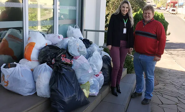Campanha do Agasalho da Sicredi Pioneira arrecada mais de 13 mil donativos