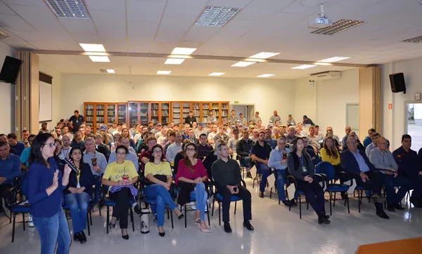 Em apoio ao Maio Amarelo, Certel promove palestras de prevenção a acidentes