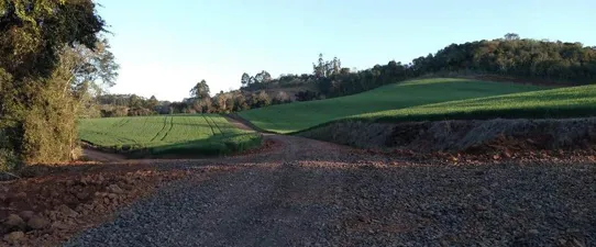 Rejeitos de garimpo são utilizados em estradas