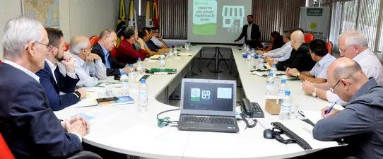 Ocergs reúne prefeitos e vereadores para tratar da vigilância 24 horas em instituições financeiras