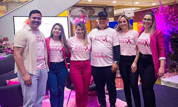 Instituto Unicred RS realiza ação alusiva ao Outubro Rosa com distribuição gratuita de exames