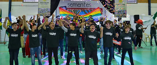 Cooperativismo inspira desafio cultural entre escolas