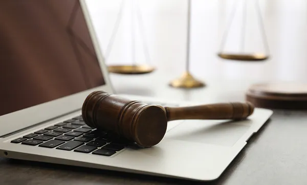 Seminário comemora os 10 anos da lei das coops de Trabalho