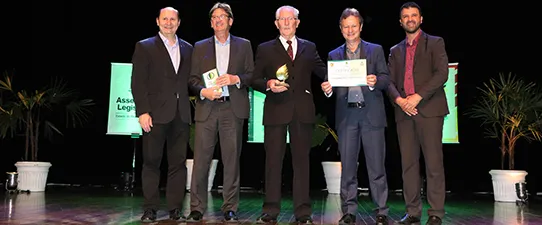 Santa Clara recebe o Prêmio Folha Verde da Assembleia Legislativa