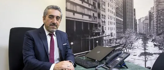 Unicred Porto Alegre: Compromisso e Solidariedade