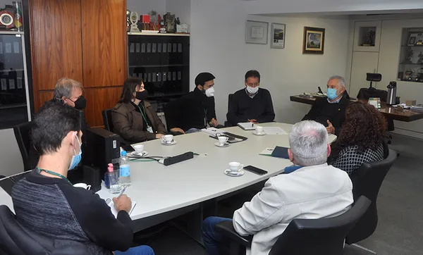 Reunião na sede do Sistema Ocergs aborda demandas sobre Compras Institucionais