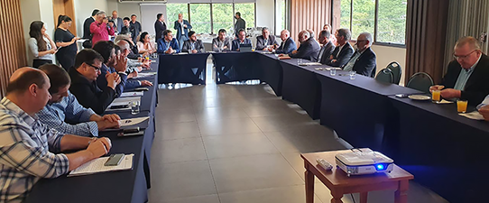 Presidente do Sistema Ocergs participa de reunião com o governador do RS em exercício para tratar dos desafios do setor de Proteína Animal