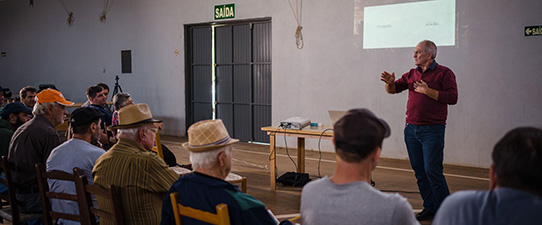 Vinícola Aurora promove qualificação sobre leis trabalhistas