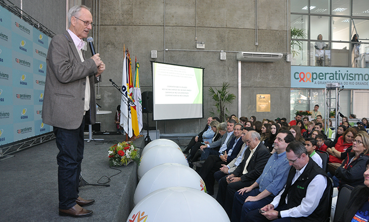 2º Encontro Nacional de Cooperativas Escolares reúne jovens na Expointer