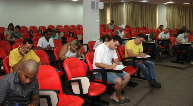 Escoop realiza vestibular para terceira turma de Gestão de Cooperativas