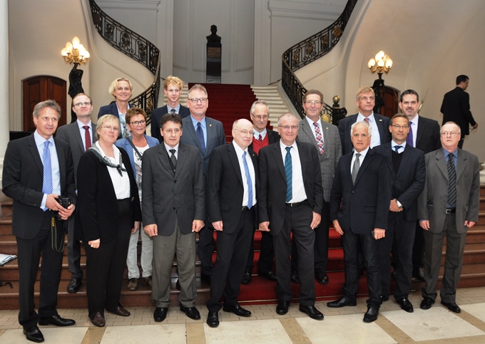 Governador Sartori recebeu no Palácio Piratini vice-ministro da Agricultura da Alemanha