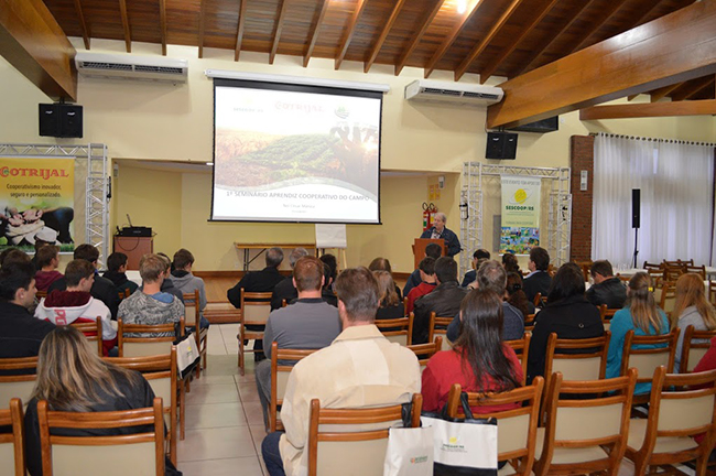 Famílias do Aprendiz do Campo têm momento de debate sobre sucessão