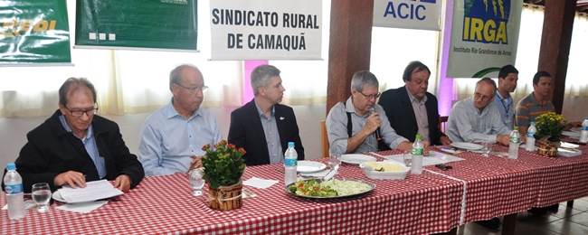 Cooperativismo foi tema de palestra na Acic de Camaquã