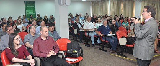 Escoop promove palestra sobre excelência na gestão