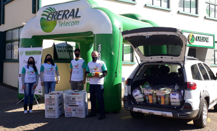 Creral arrecada mais de 300kg de alimentos para a campanha #VemCooperar