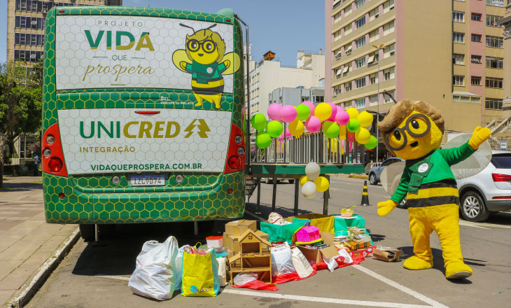 Live da Unicred Integração orienta os pais na educação financeira dos filhos