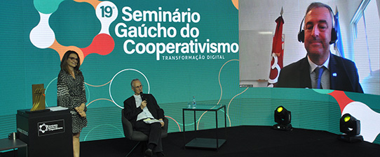 Seminário debate a Transformação Digital no Cooperativismo