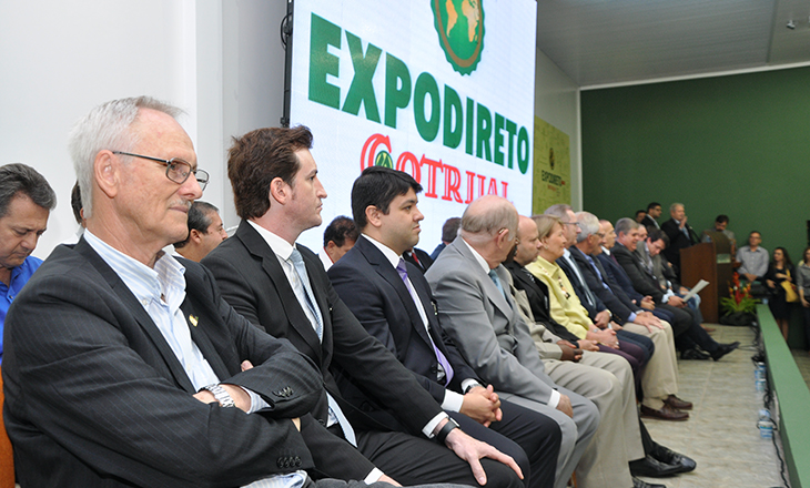 Exaltação ao agronegócio e discursos políticos na abertura Expodireto Cotrijal