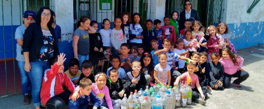 Escolas beneficiam Campanha Eu Ajudo na Lata