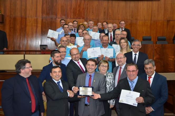 Assembleia Legislativa presta homenagem à Creral