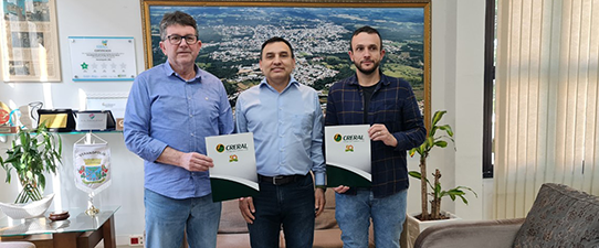 Creral apresenta o projeto da UHE Foz do Prata aos prefeitos de Veranópolis e Nova Roma do Sul