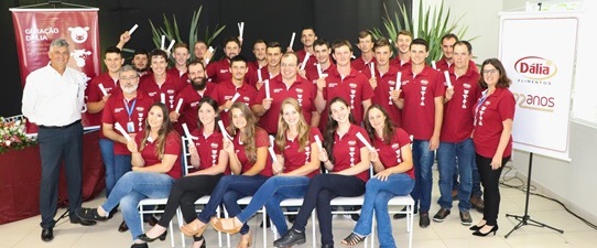 Jovens da Dália têm formatura em Gestão e Liderança da Propriedade Rural