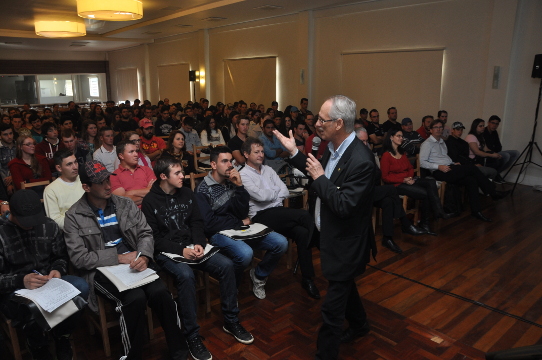 Santa Clara reúne mais de 200 jovens durante 2º Encontro de Produtores