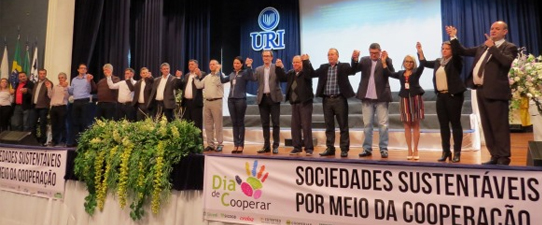 Evento em Frederico Westphalen celebra o cooperativismo regional