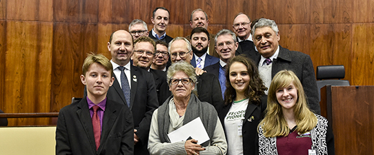 Cooperativas escolares lotam Plenário da Assembleia Legislativa e apontam desafios