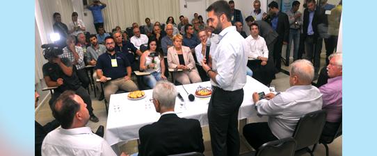 Governador Eduardo Leite recebido na Casa do Cooperativismo na Expodireto