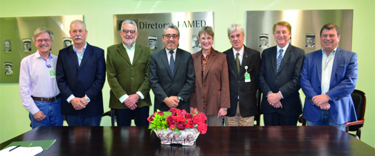 Unicred Porto Alegre e Faculdade de Medicina da UFRGS firmam parceria