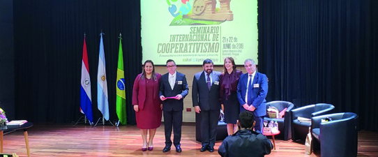 Cooperconcórdia participa do Seminário Internacional de Cooperativismo