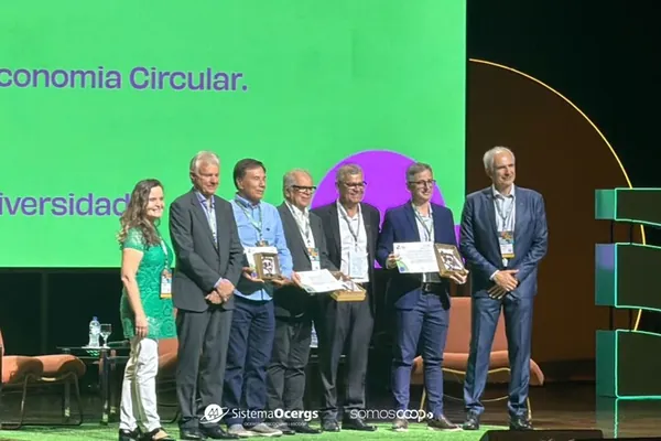 Unicred Premium Capital conquista 1º lugar no Prêmio ProsperaCOOP